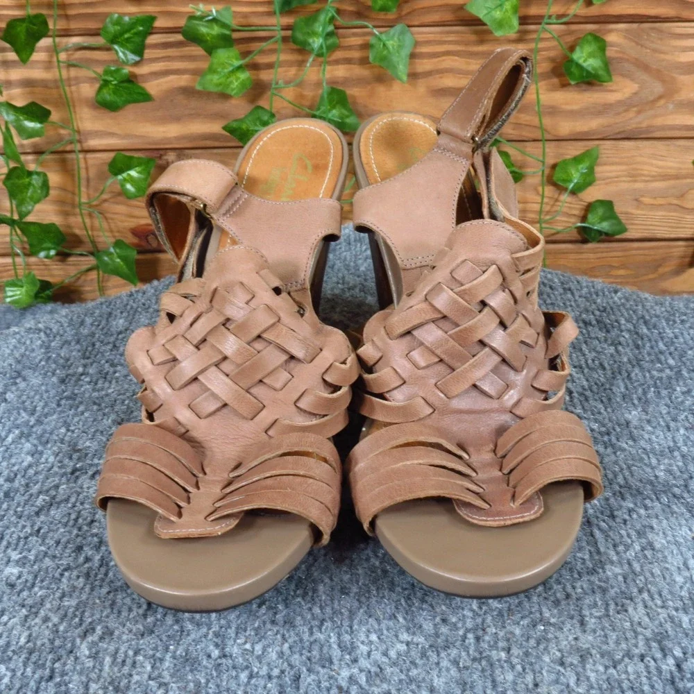 Clarks Indigo Rosa Central Women Heel Size 10 Casual Dress Tan Leather Sandals‎